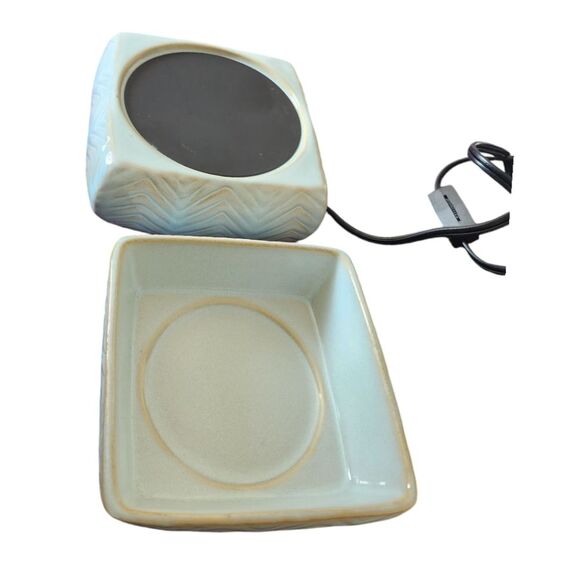 Wax Warmer - Picture 3 of 11